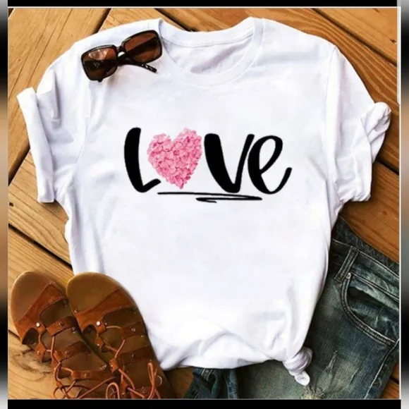 LOVE Graphic Short Sleeve Tee Shirt - Picture 1 of 4